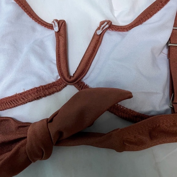 PrettyLittleThing - Chocolate Brown Bikini Top - Picture 4 of 5